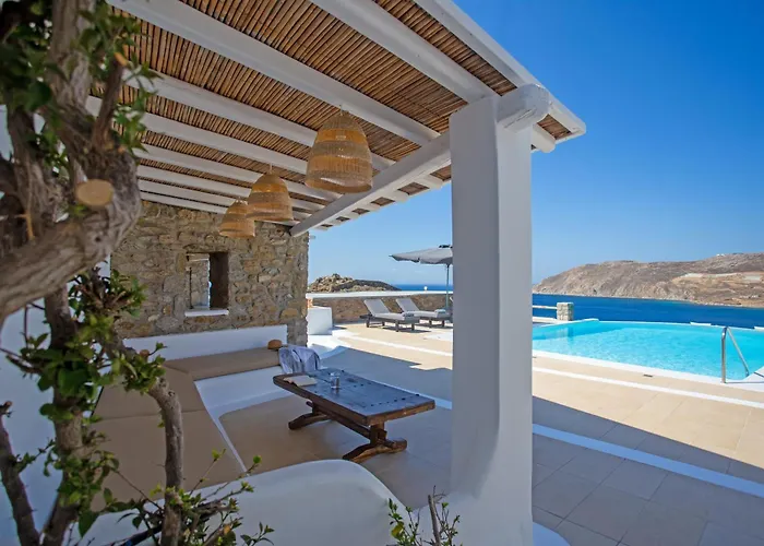 South Star Private Pool 빌라 칼로 리바디