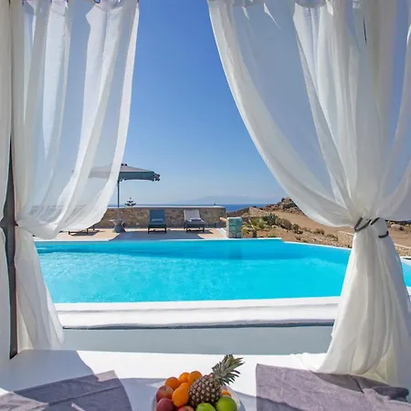 South Star Private Pool * Kalo Livadi